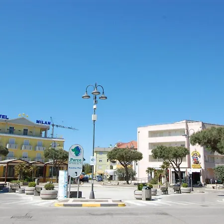 Sun Drenched Seaside Holiday Close To Venice *